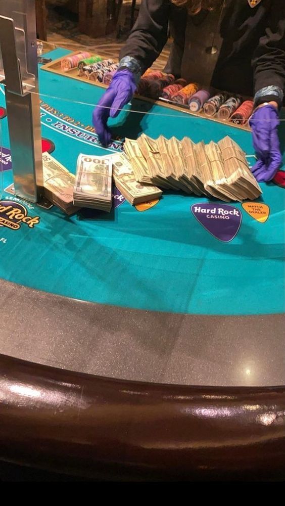 پاکستان کے Grand Casino کھلاڑیوں کے لیےجیک پاٹ گیم